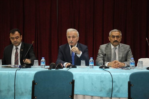Vali Süleyman Kamçı Vatandaşların Sorunlarını Dinledi